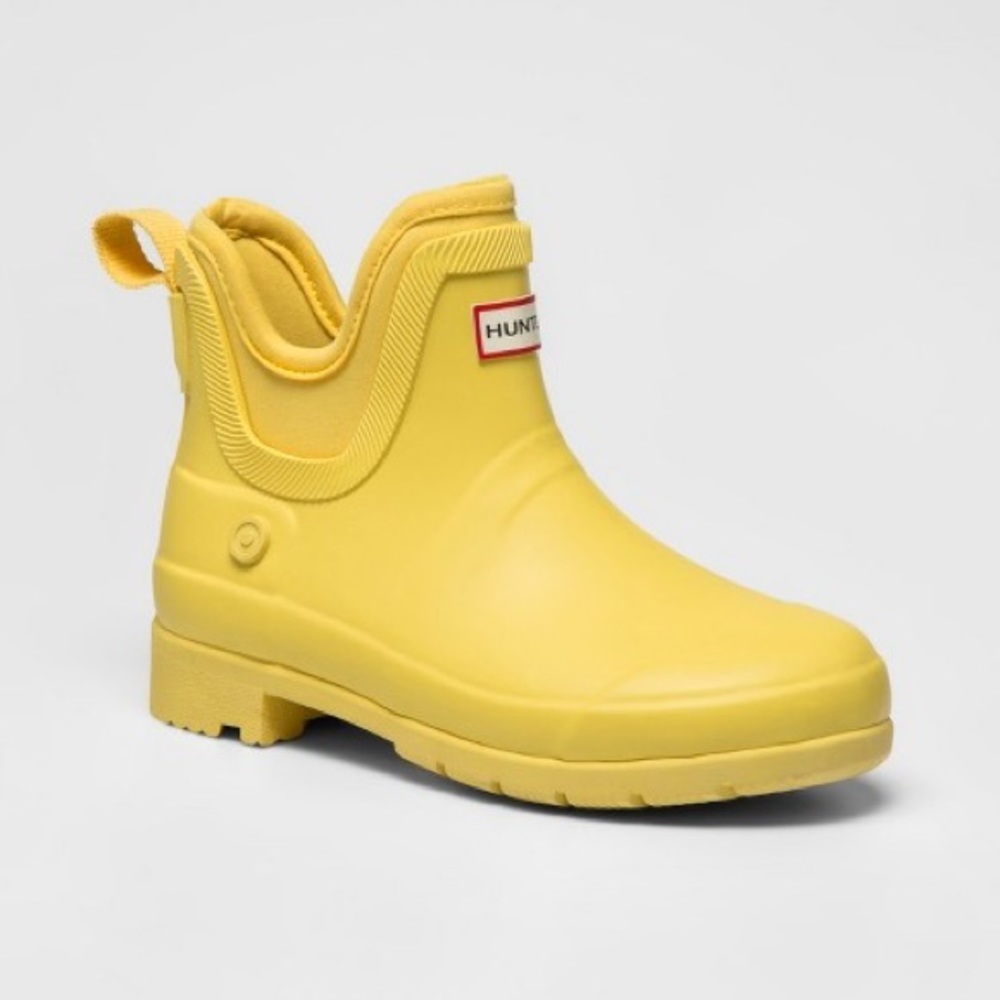 Hunter x Target - short yellow boots - never worn
